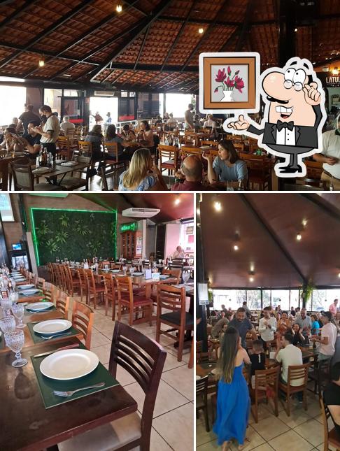 O interior do Latulia Restaurante e Costelaria