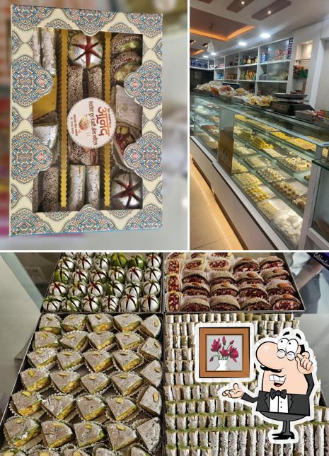 The picture of Anand Restaurant’s interior and food