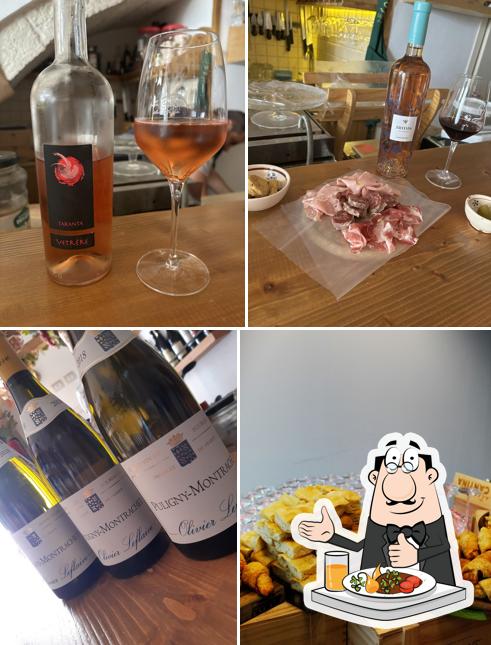 Platti al Enoteca La Cantina del Vino