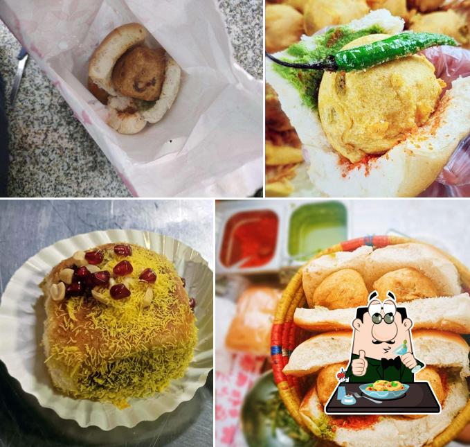 Food at Aamchi Mumbai Vada Pav