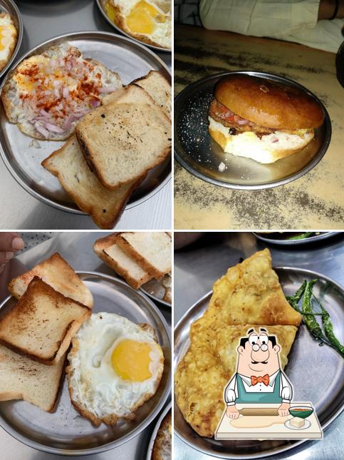 Samosa at Monu's RESTAURANT