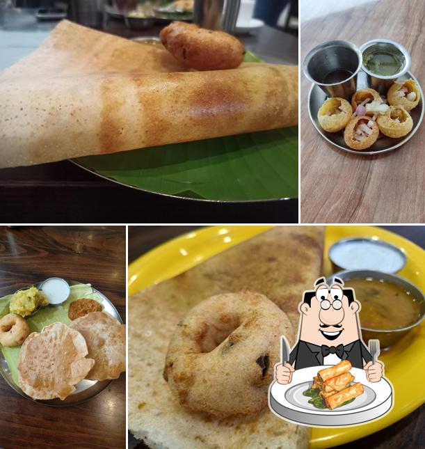 Spring rolls at Aryaas Park Veg Restaurant