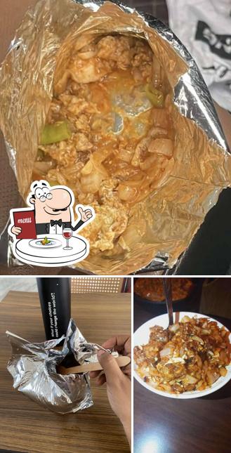 Food at Chiyang Chinese Restaurant
