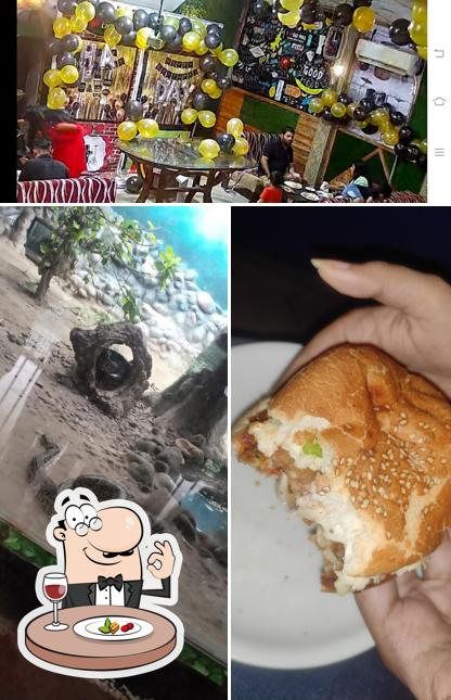 This is the photo displaying food and dining table at Do Pal Family Restaurant