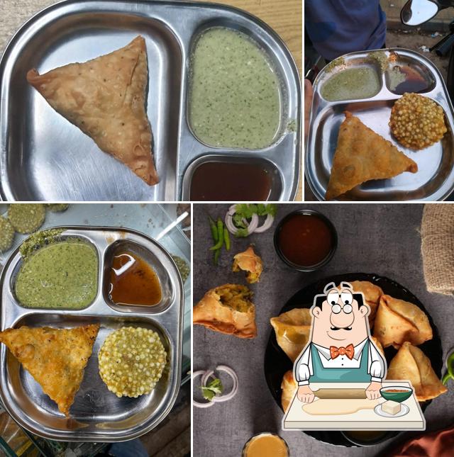 Kedari's Hot Samosa & Sabudani Vada