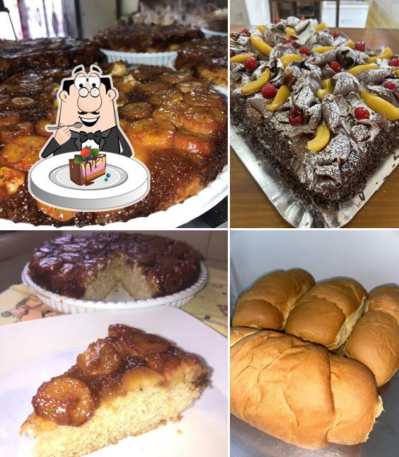 Bolo de chocolate em Padaria E Confeitaria Doce Sabor 1