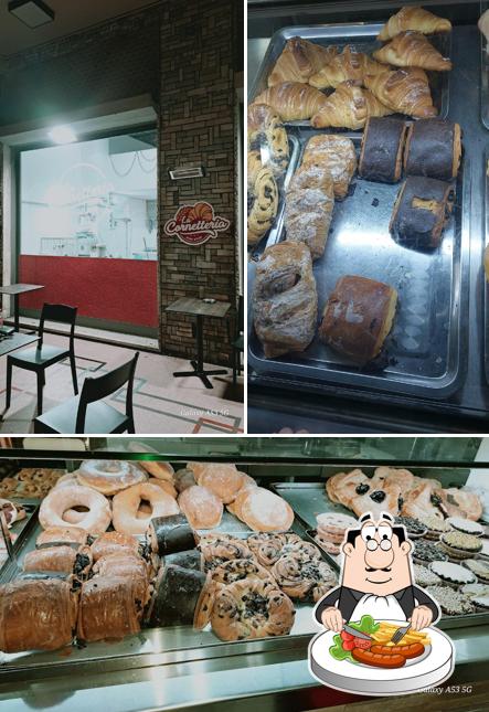 Cornetteria si caratterizza per la cibo e interni