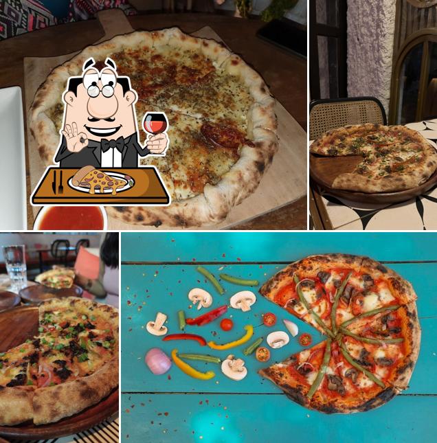 At Melt Pizzabar, you can order pizza