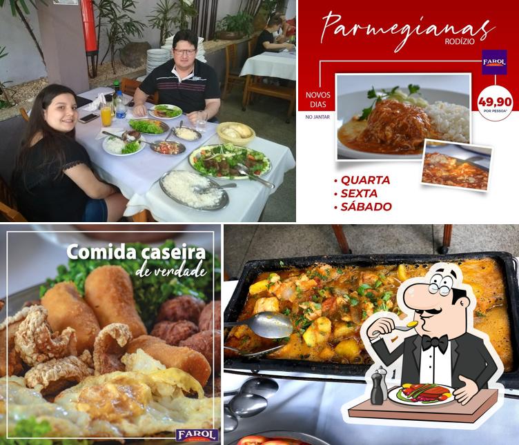 Platos en Farol Americana