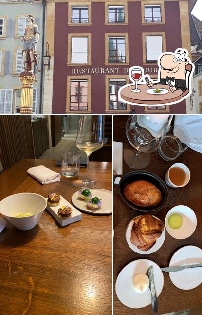 La cibo e interni del ristorante