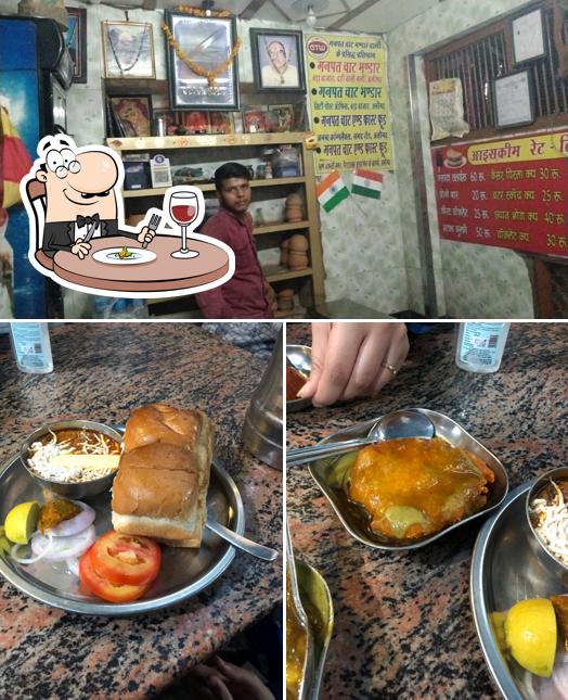 Food at Ganpat Chat