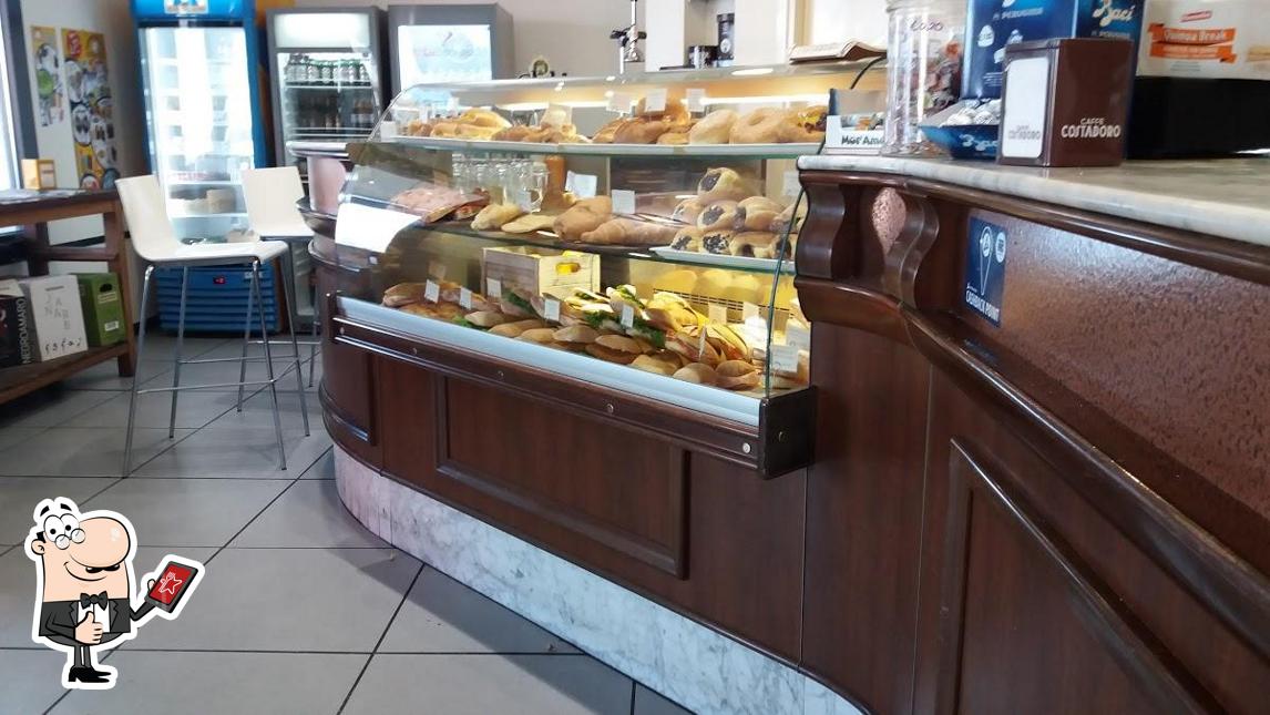 Vedi questa immagine di Eurobar