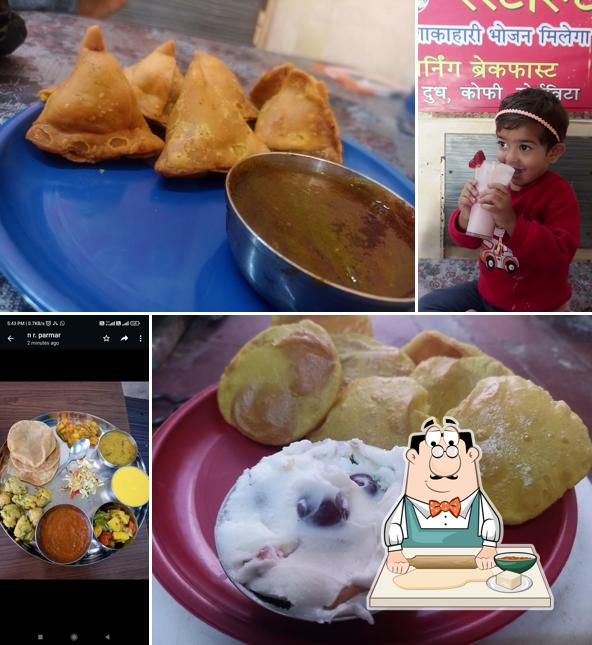 Samosa at Samrat Restaurant