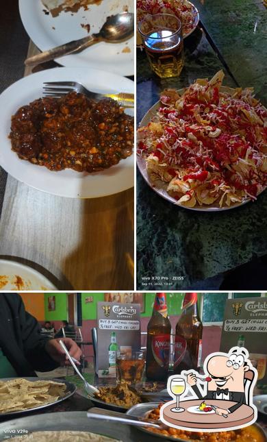 Food at HOTEL ARYA BAR & RESTAURANT