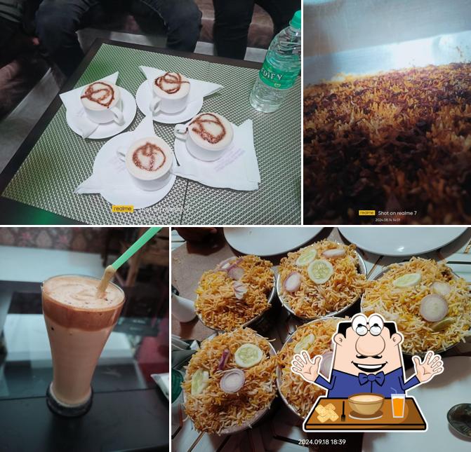Food at UNIQUE FOOD CAFE & RESTAURANT