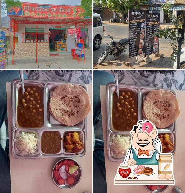 Sri Bhojnalaya provides a number of sweet dishes