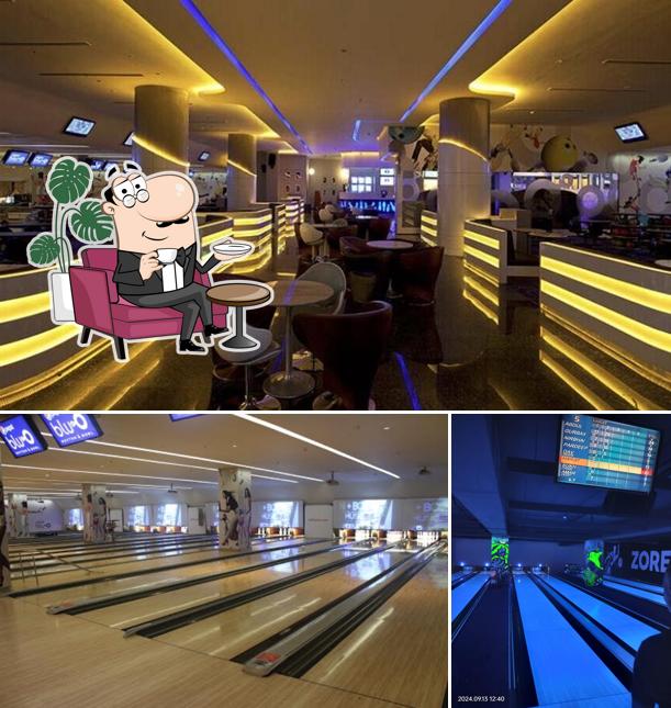 Take a seat at one of the tables at Zoreko - Original Gamers