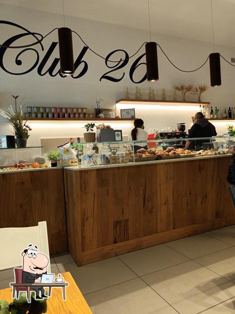 Dai un'occhiata agli interni di Club26