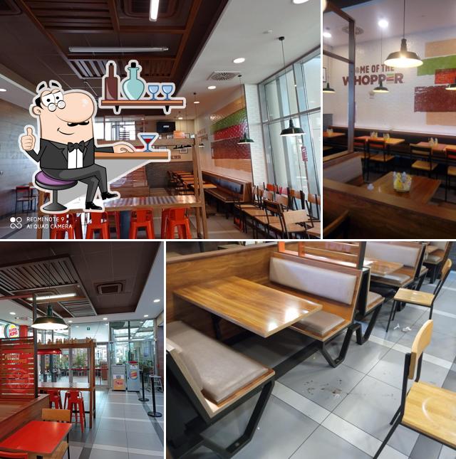 Dai un'occhiata agli interni di Burger King