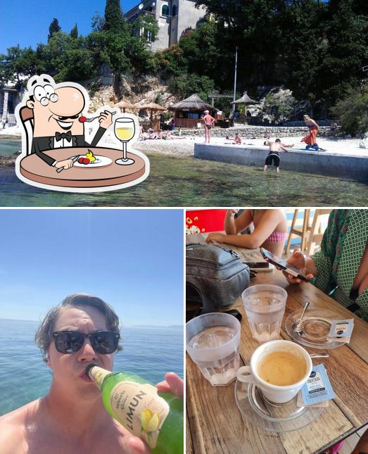 Guarda la immagine che presenta la cibo e esterno di Pajol bar Pecine