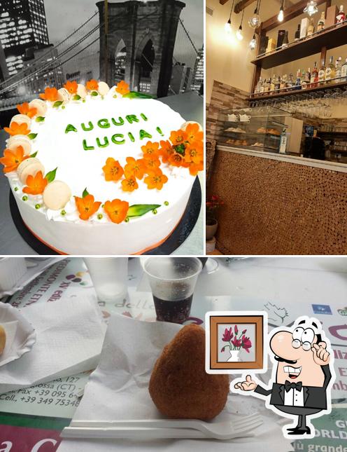 La interni e cibo del ristorante