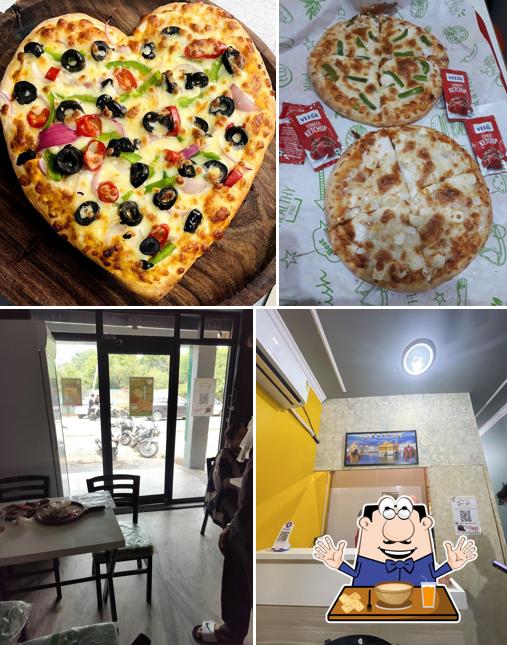 Food at Jatt's Pizza