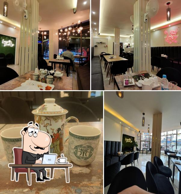 The interior of Dragon Wok Restaurant