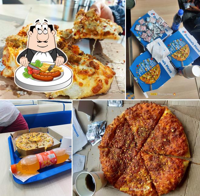 Meals at Domino's Pizza Bawngkawn, Aizwal