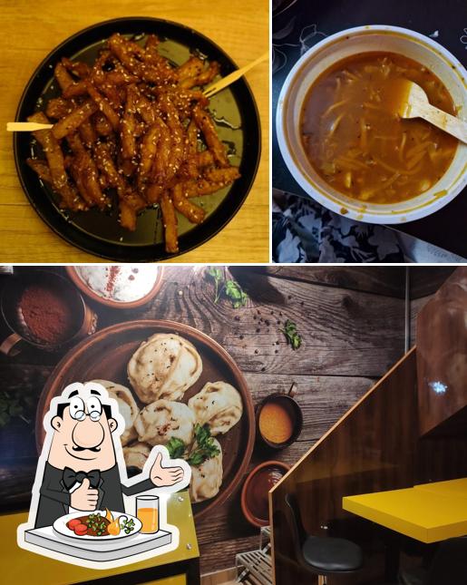 Food at Momomia Suri