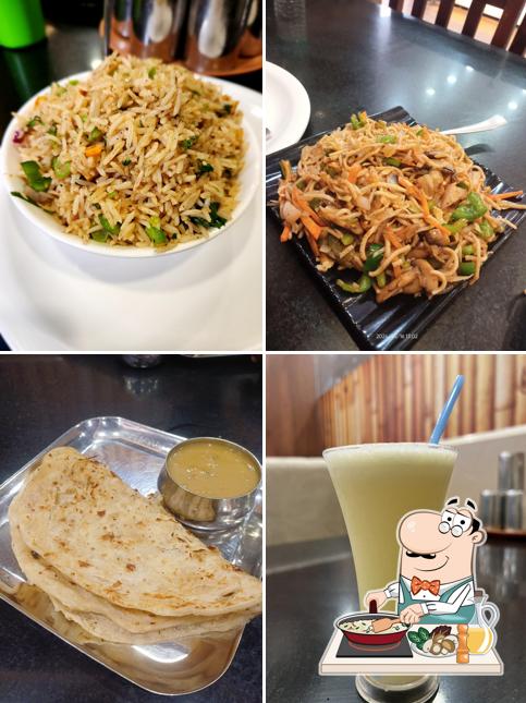 Fried rice at Shri Durga Delicacy ಶ್ರೀ ದುರ್ಗಾ ಡೆಲಿಕೆಸಿ