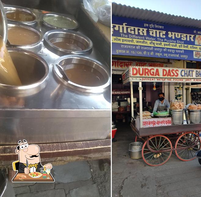 Food at Durgadas Chaat Bhandar