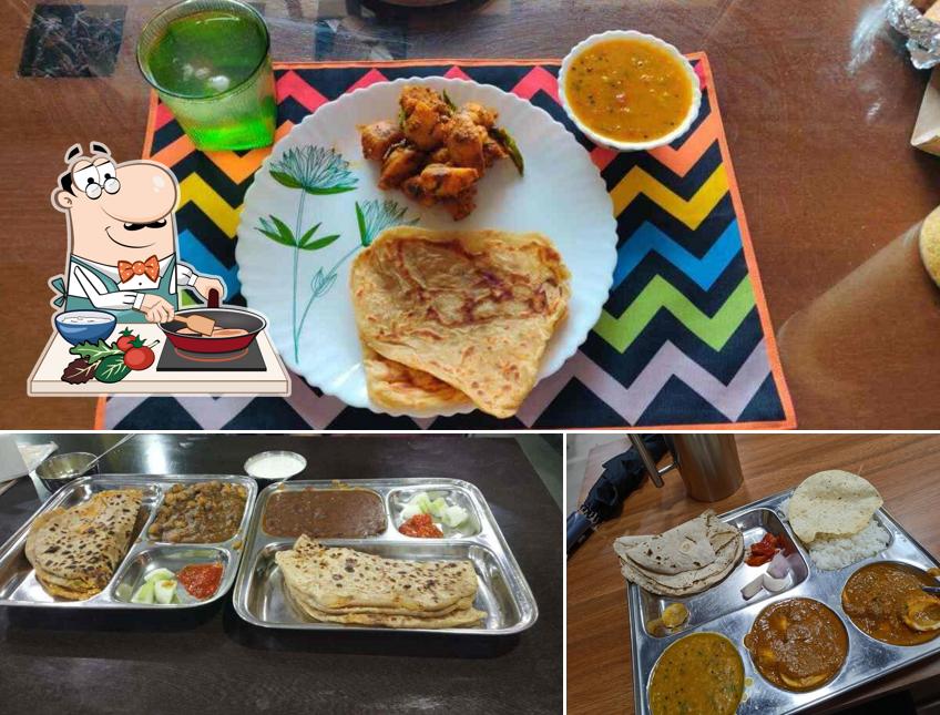 Chicken curry at Guru Da Dhaba