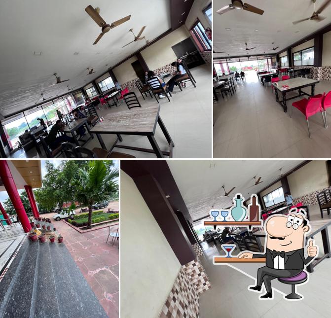 Check out how Kundan Dhaba looks inside