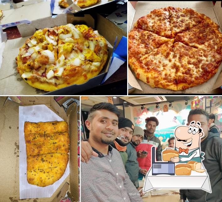 Garlic bread at Domino's Pizza Pradhan Nagar, Siliguri