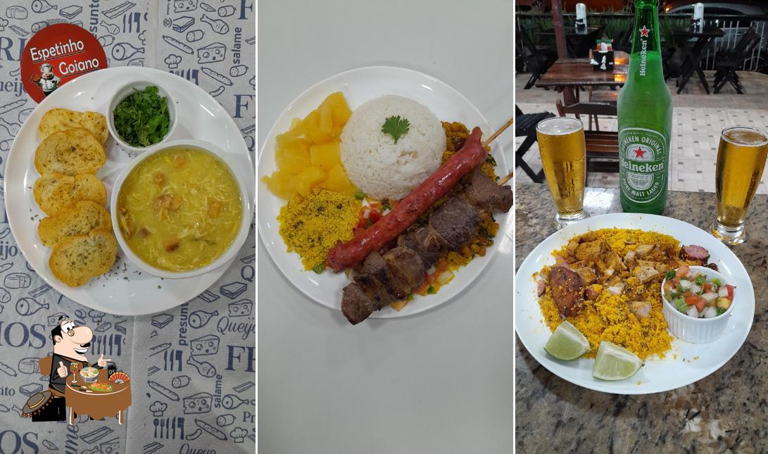 Comida em Espetinho Goiano