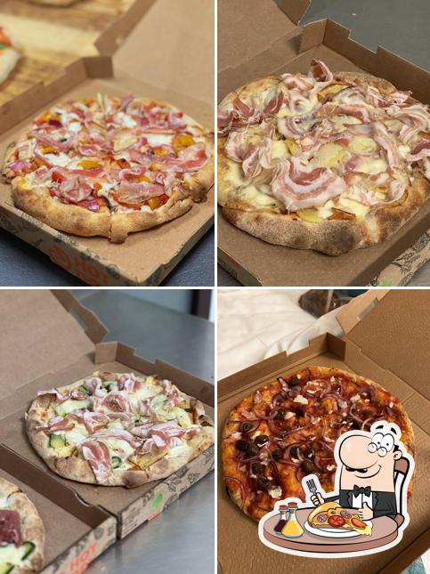 Ordina tra le molte varianti di pizza