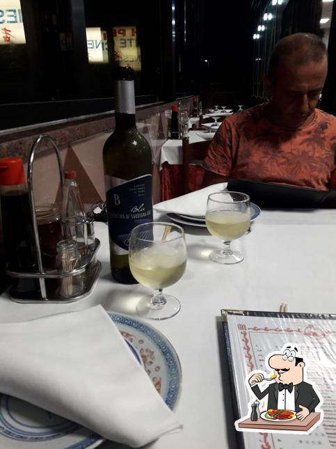 Platti al Ristorante Cinese Wah Pei