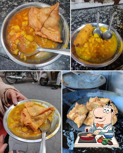 Chicken curry at Beera Samosa Wala
