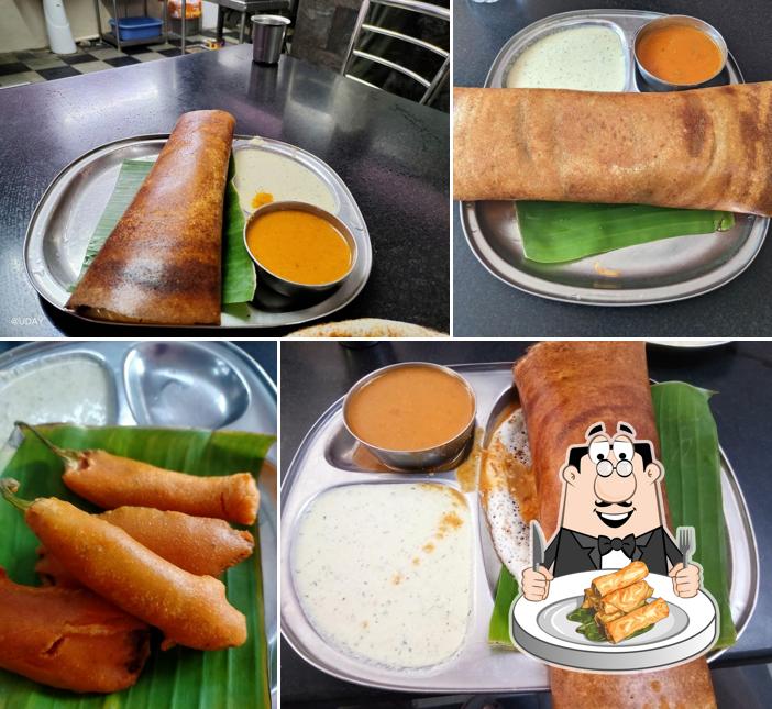 Spring rolls at Sri Mahalakshmi Refreshments