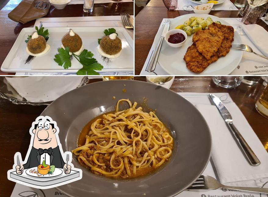 Platti al Restaurant Volat Brela