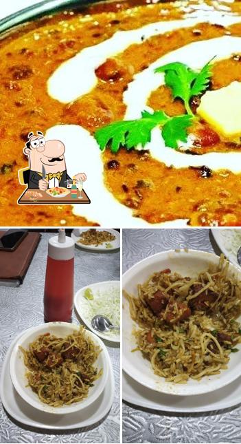 Pad thai at Madhav Restaurant