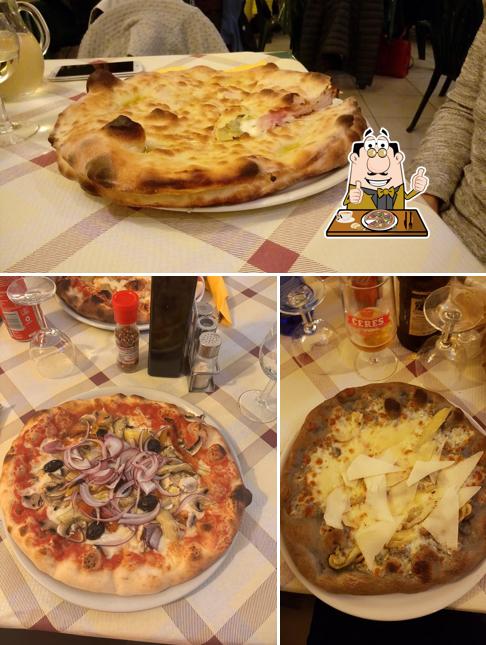 Scegli tra le svariate varianti di pizza