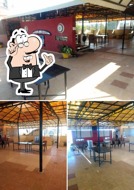 Check out how Tandoori Heights looks inside