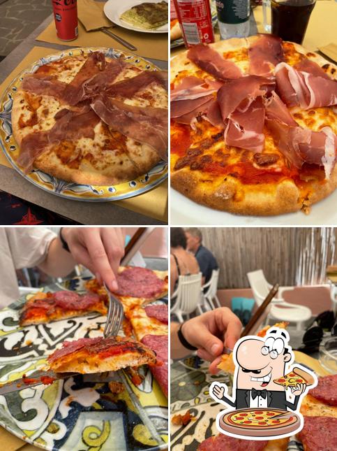 Ordina una pizza a La Villa degli Argentieri