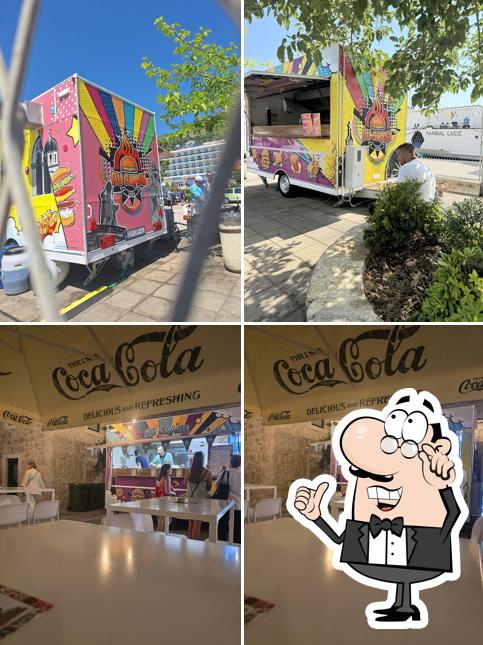 Guarda la immagine che mostra la interni e esterno di Du Smash