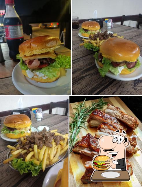 Experimente um hambúrguer no Churrascaria Gibas - Joinville