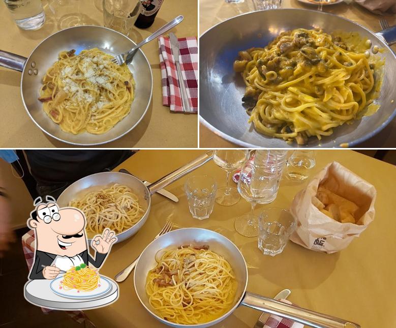 Spaghetti alla carbonara al La Fraschetta Romana