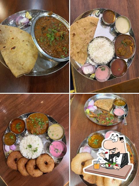 Meals at Darjedaar