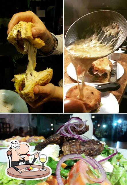 Platos en Cowboy Hamburgueria Santa Mônica