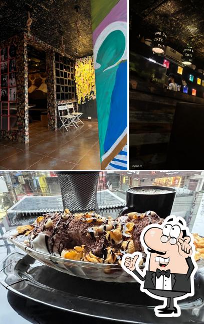 This is the photo showing interior and food at Ganzo54